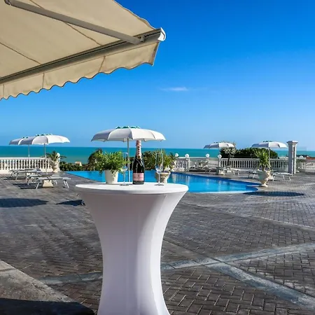 Villalaperla Bed & Breakfast 4*