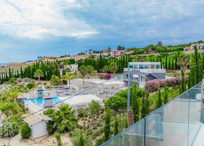 La Perla 4*