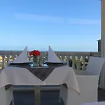 La Perla Bed & Breakfast 4*