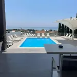 La Perla 4* 리카타