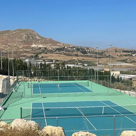 La Perla 4*