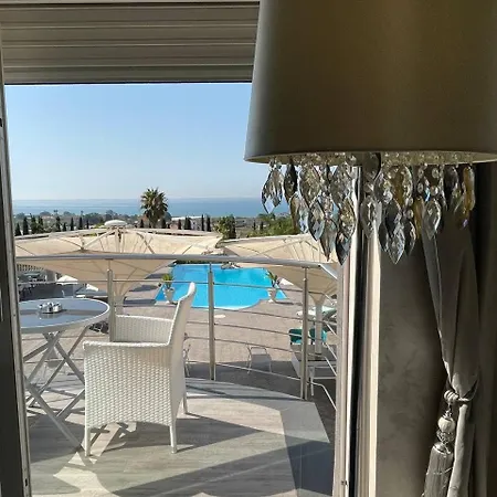 La Perla Bed and breakfast 4*